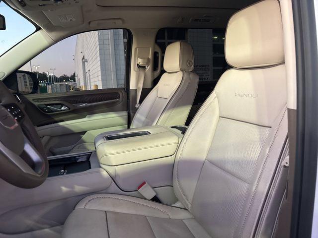 used 2023 GMC Yukon XL car, priced at $56,000