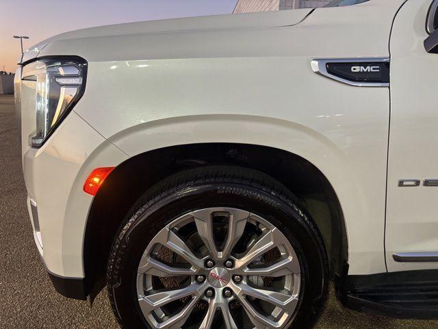 used 2023 GMC Yukon XL car, priced at $56,000