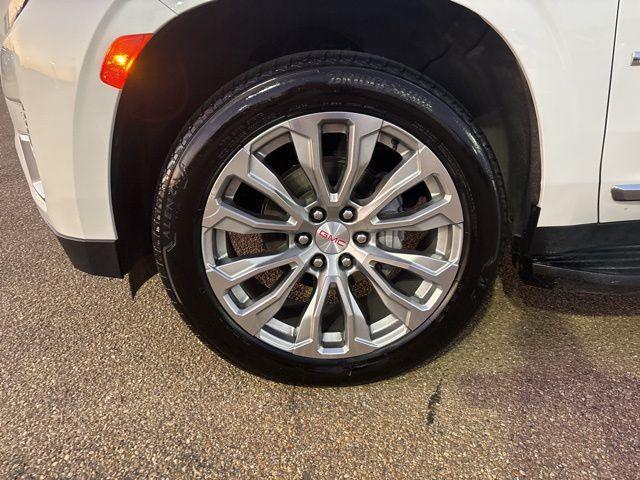 used 2023 GMC Yukon XL car, priced at $56,000