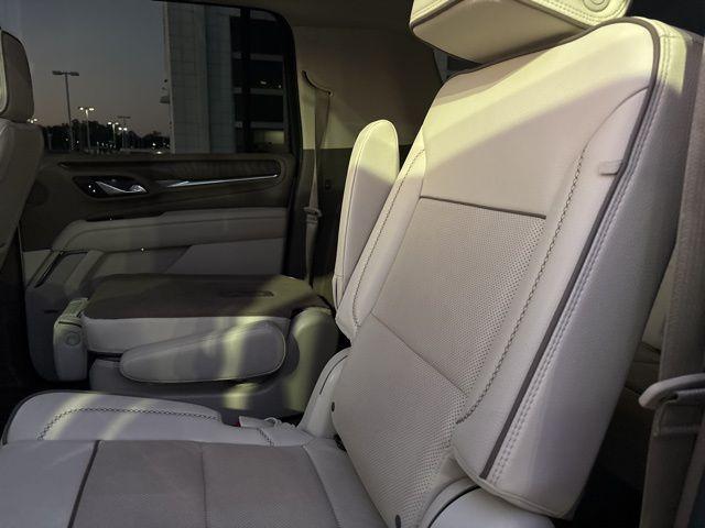 used 2023 GMC Yukon XL car, priced at $56,000