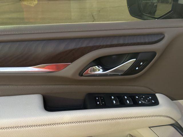 used 2023 GMC Yukon XL car, priced at $56,000