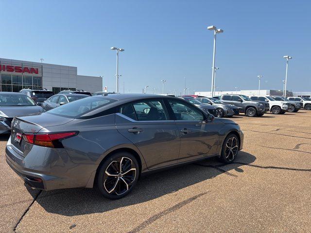 new 2025 Nissan Altima car, priced at $32,217