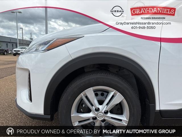 new 2025 Nissan Kicks car, priced at $23,071