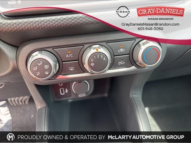 new 2025 Nissan Kicks car, priced at $23,071