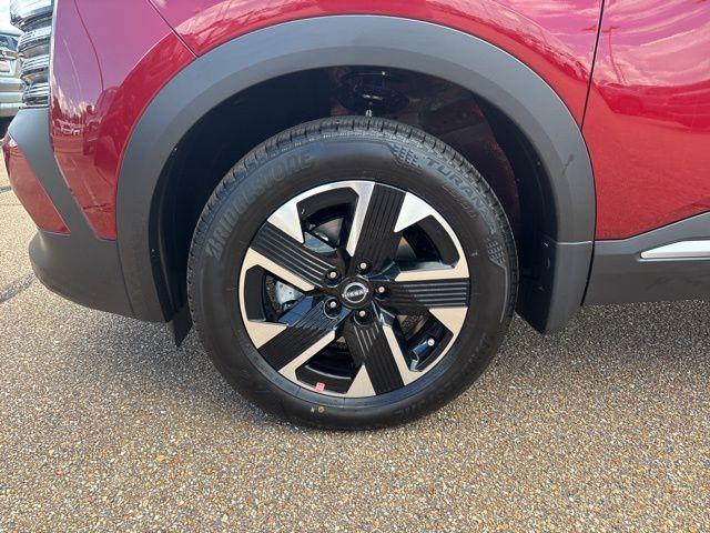 new 2025 Nissan Kicks car, priced at $26,579