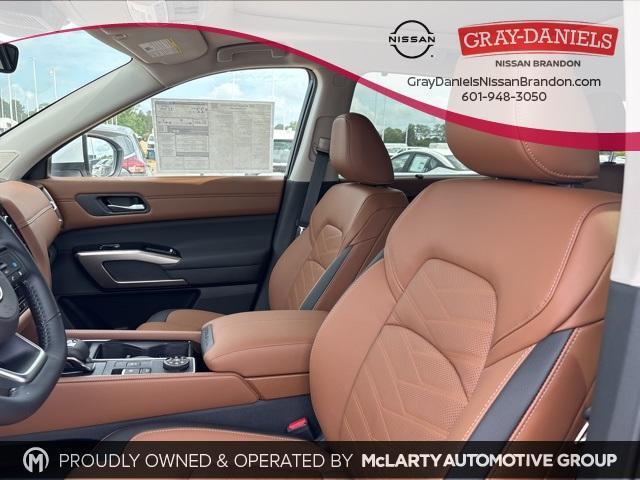new 2025 Nissan Pathfinder car, priced at $51,056