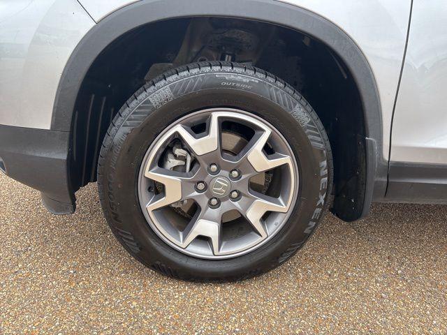 used 2022 Honda Passport car, priced at $28,600
