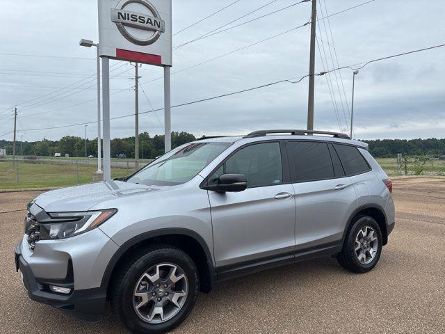 used 2022 Honda Passport car, priced at $29,000