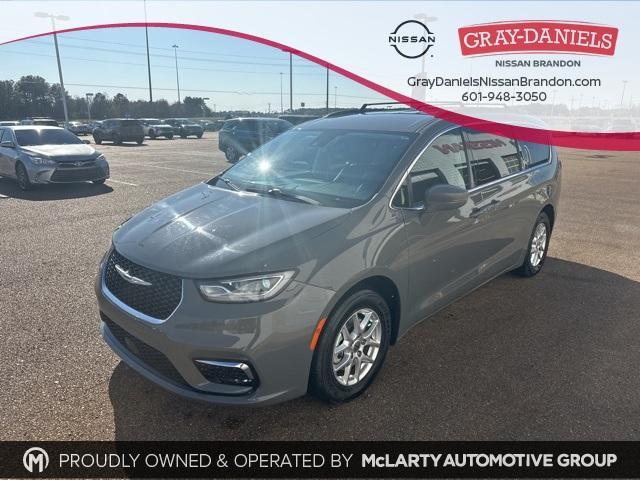 used 2022 Chrysler Pacifica car, priced at $22,800