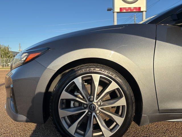used 2023 Nissan Maxima car, priced at $27,700