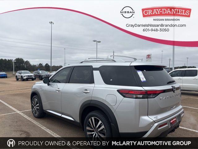 new 2025 Nissan Pathfinder car, priced at $49,216