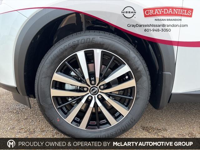 new 2025 Nissan Pathfinder car, priced at $51,056