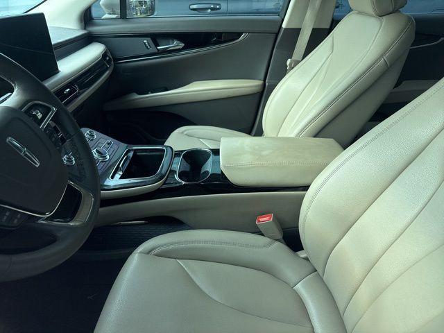 used 2023 Lincoln Nautilus car, priced at $32,500