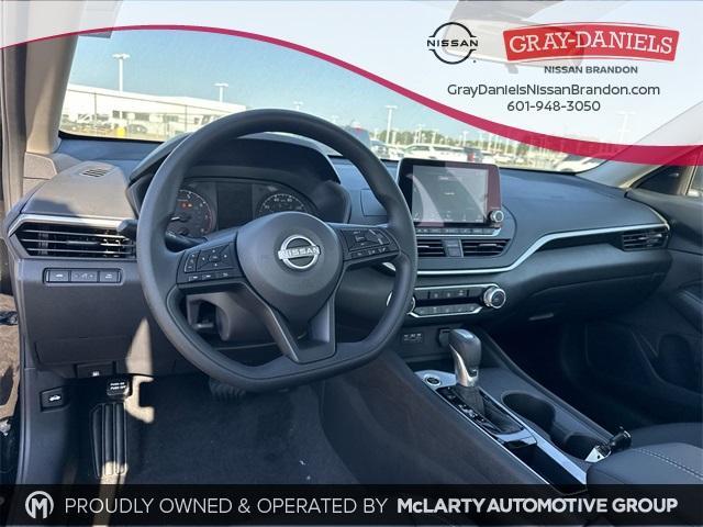 new 2025 Nissan Altima car, priced at $25,552