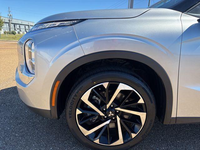 used 2022 Mitsubishi Outlander car, priced at $18,600