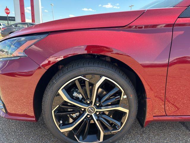 new 2025 Nissan Altima car, priced at $32,352