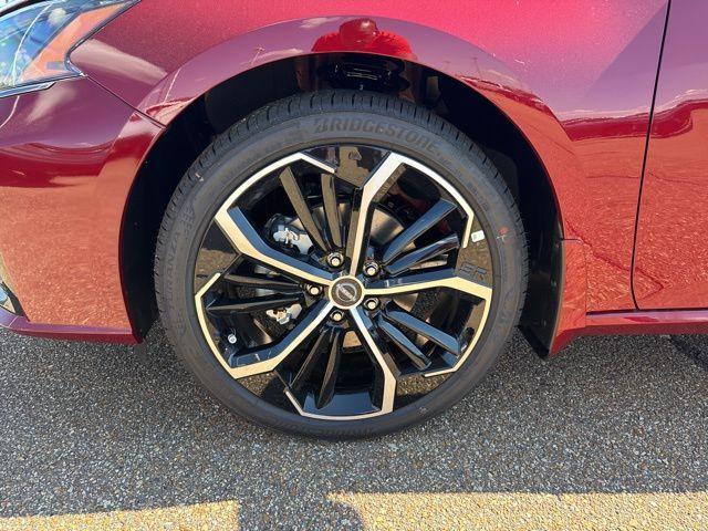 new 2025 Nissan Altima car, priced at $32,352