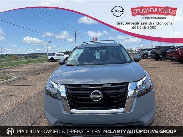 new 2025 Nissan Pathfinder car, priced at $51,056
