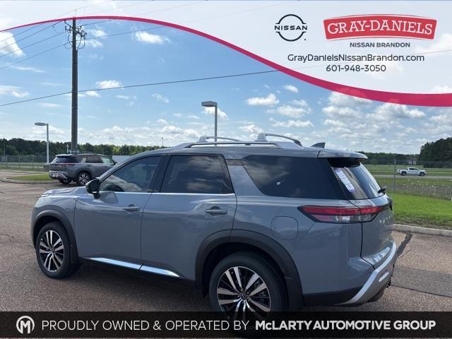 new 2025 Nissan Pathfinder car, priced at $51,056