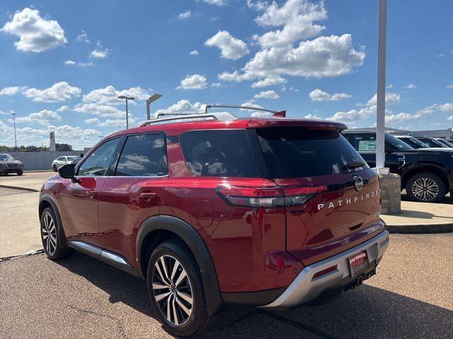 new 2025 Nissan Pathfinder car, priced at $45,618