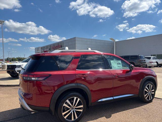 new 2025 Nissan Pathfinder car, priced at $45,618