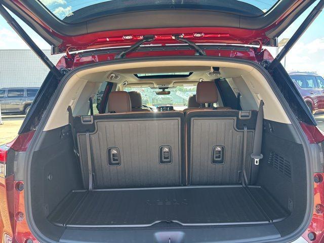 new 2025 Nissan Pathfinder car, priced at $45,618