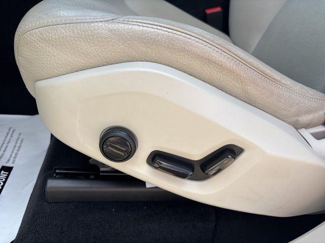 used 2022 Volvo XC90 car, priced at $25,500