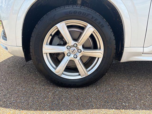 used 2022 Volvo XC90 car, priced at $25,500