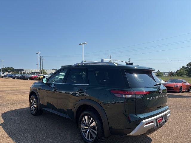 new 2025 Nissan Pathfinder car, priced at $37,026