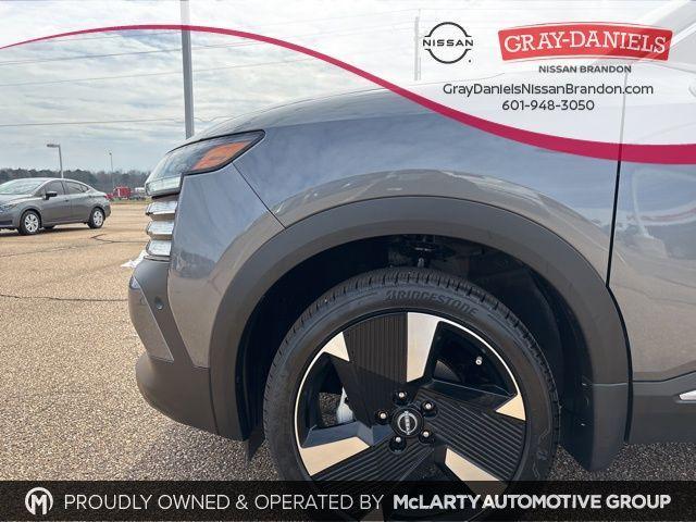 new 2025 Nissan Kicks car, priced at $27,922