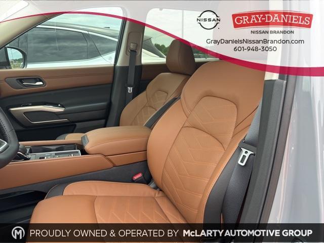 new 2025 Nissan Pathfinder car, priced at $48,815