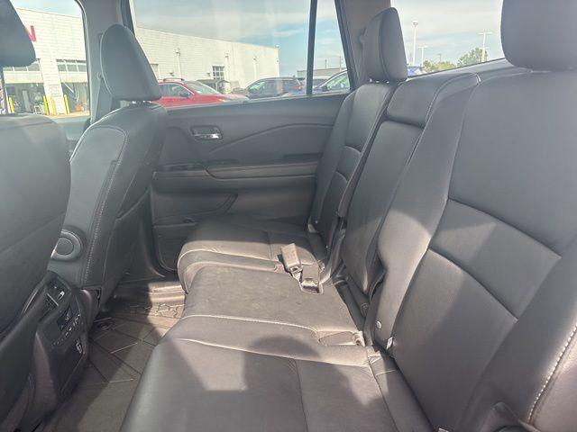 used 2022 Honda Pilot car, priced at $30,000