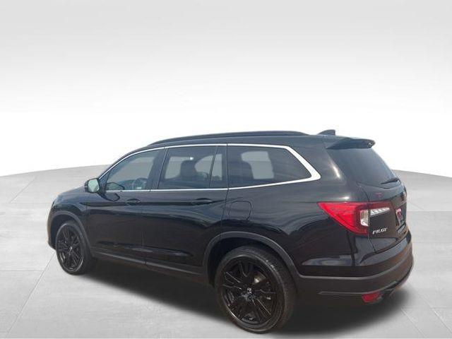 used 2022 Honda Pilot car, priced at $27,900