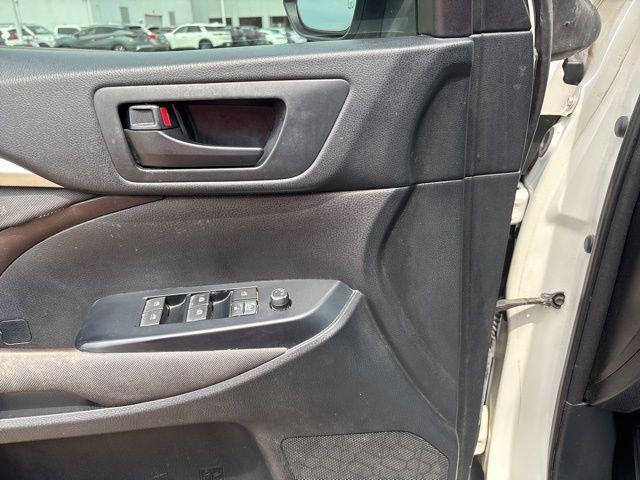 used 2017 Toyota Highlander car, priced at $14,700