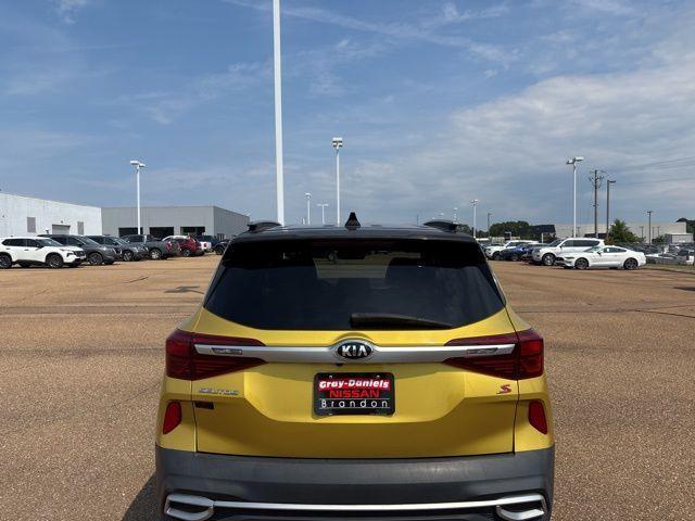 used 2021 Kia Seltos car, priced at $14,400