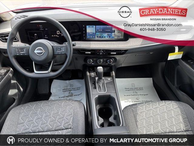 new 2025 Nissan Kicks car, priced at $25,092