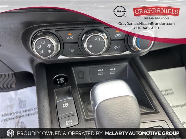 new 2025 Nissan Kicks car, priced at $26,592