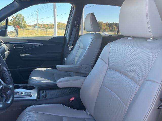 used 2022 Honda Passport car, priced at $25,500