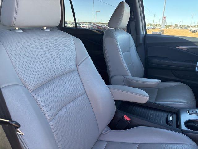 used 2022 Honda Passport car, priced at $25,500