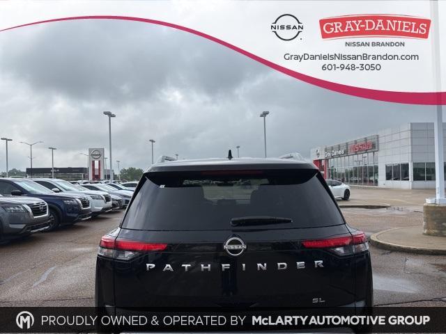 new 2025 Nissan Pathfinder car, priced at $46,670