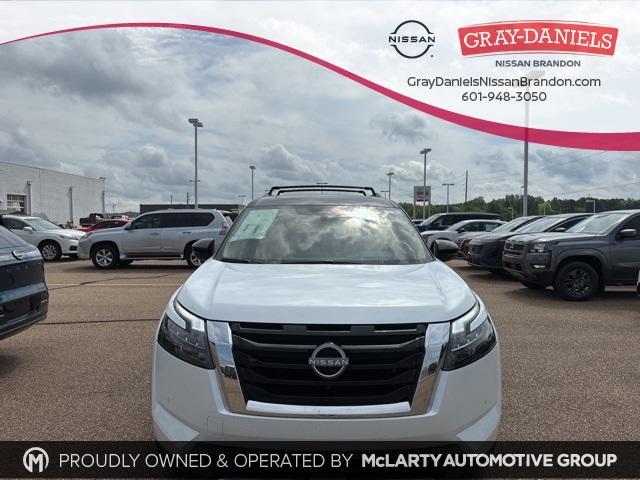 new 2025 Nissan Pathfinder car, priced at $49,674