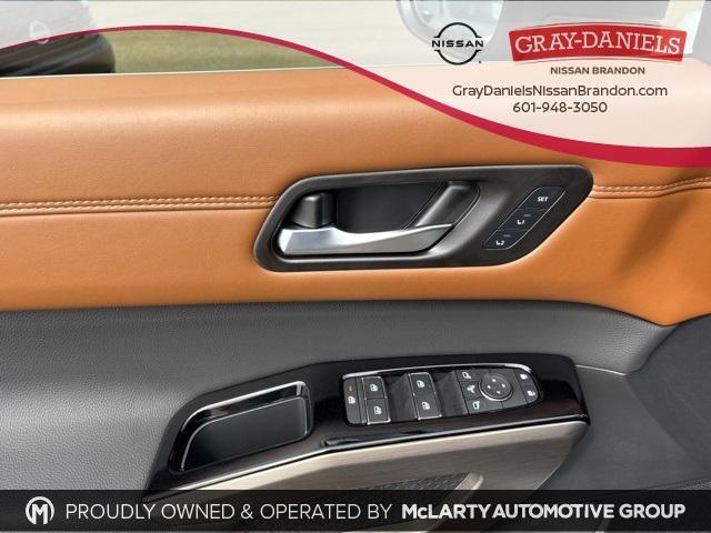new 2025 Nissan Pathfinder car, priced at $49,674