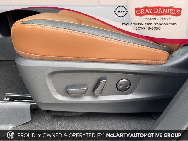 new 2025 Nissan Pathfinder car, priced at $49,674