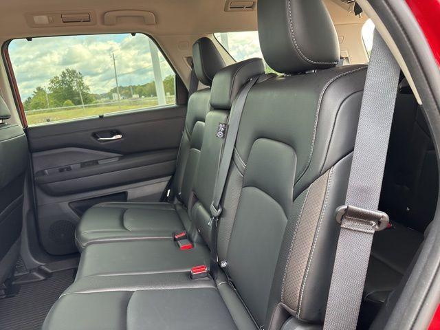 used 2024 Nissan Pathfinder car, priced at $33,000