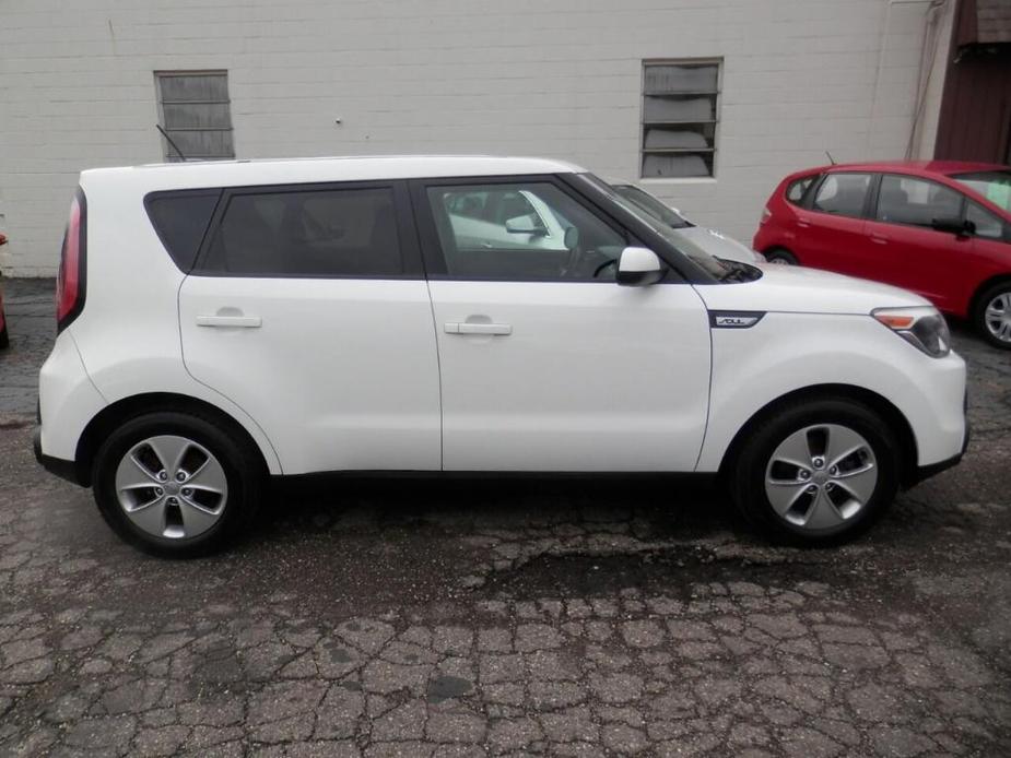 used 2015 Kia Soul car, priced at $8,900