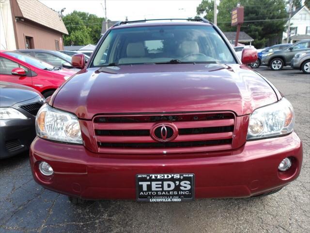 used 2004 Toyota Highlander car, priced at $5,900