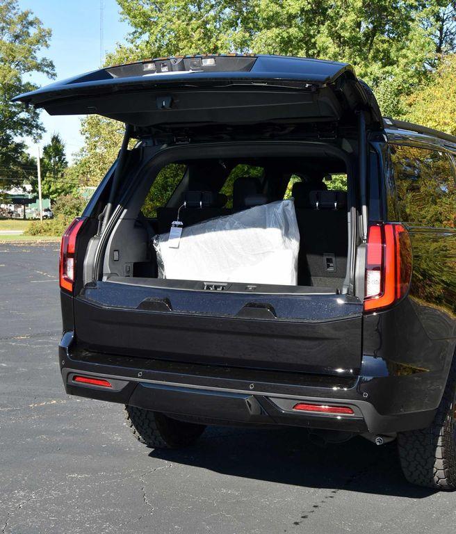 new 2025 Ford Expedition car, priced at $80,834