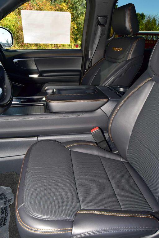 new 2025 Ford Expedition car, priced at $80,834
