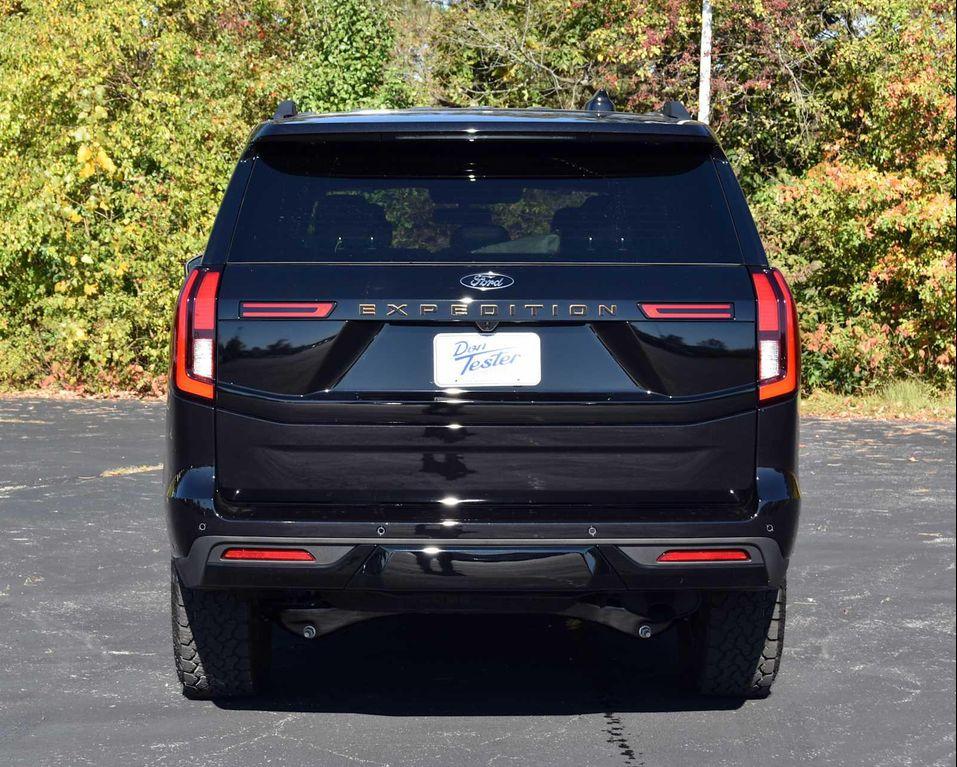 new 2025 Ford Expedition car, priced at $80,834