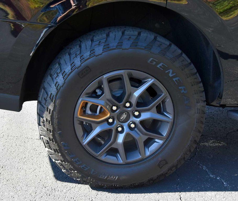 new 2025 Ford Expedition car, priced at $80,834